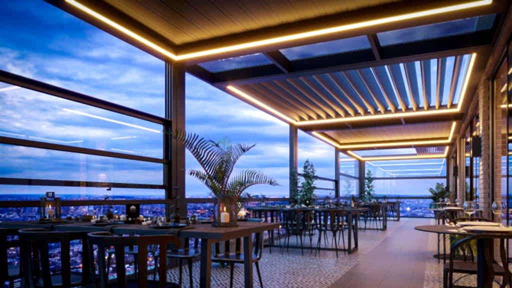 Camlı pergola sistemli modern bahçe oturma alanı – dış mekan yaşam alanı tasarımı rolling roof sistem