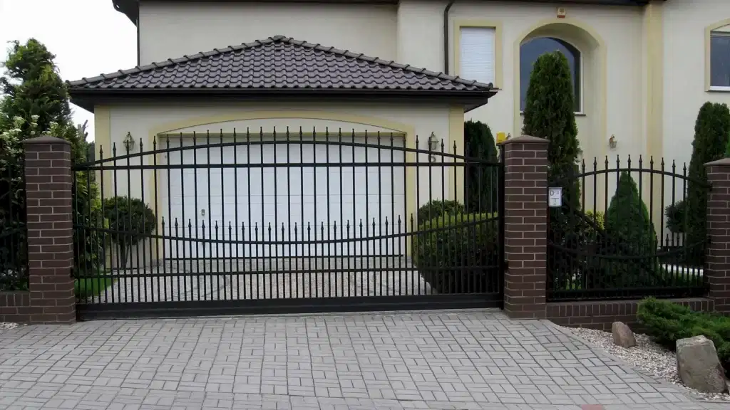 modern tasarımlı bft ve nice otomatik bahçe kapısı, site girişinde villanızda kullanıma uygun